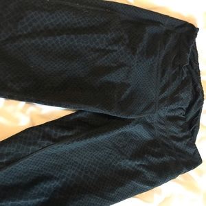 Black snakeskin print leggings